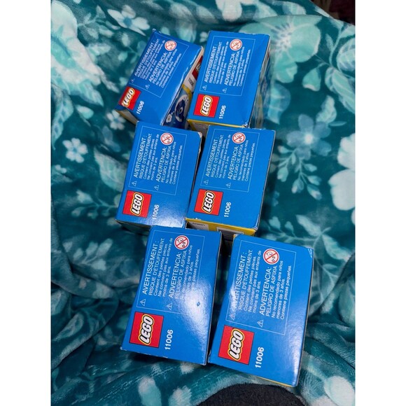 (6) LEGO blue 52 piece sets bundle - Picture 4 of 6